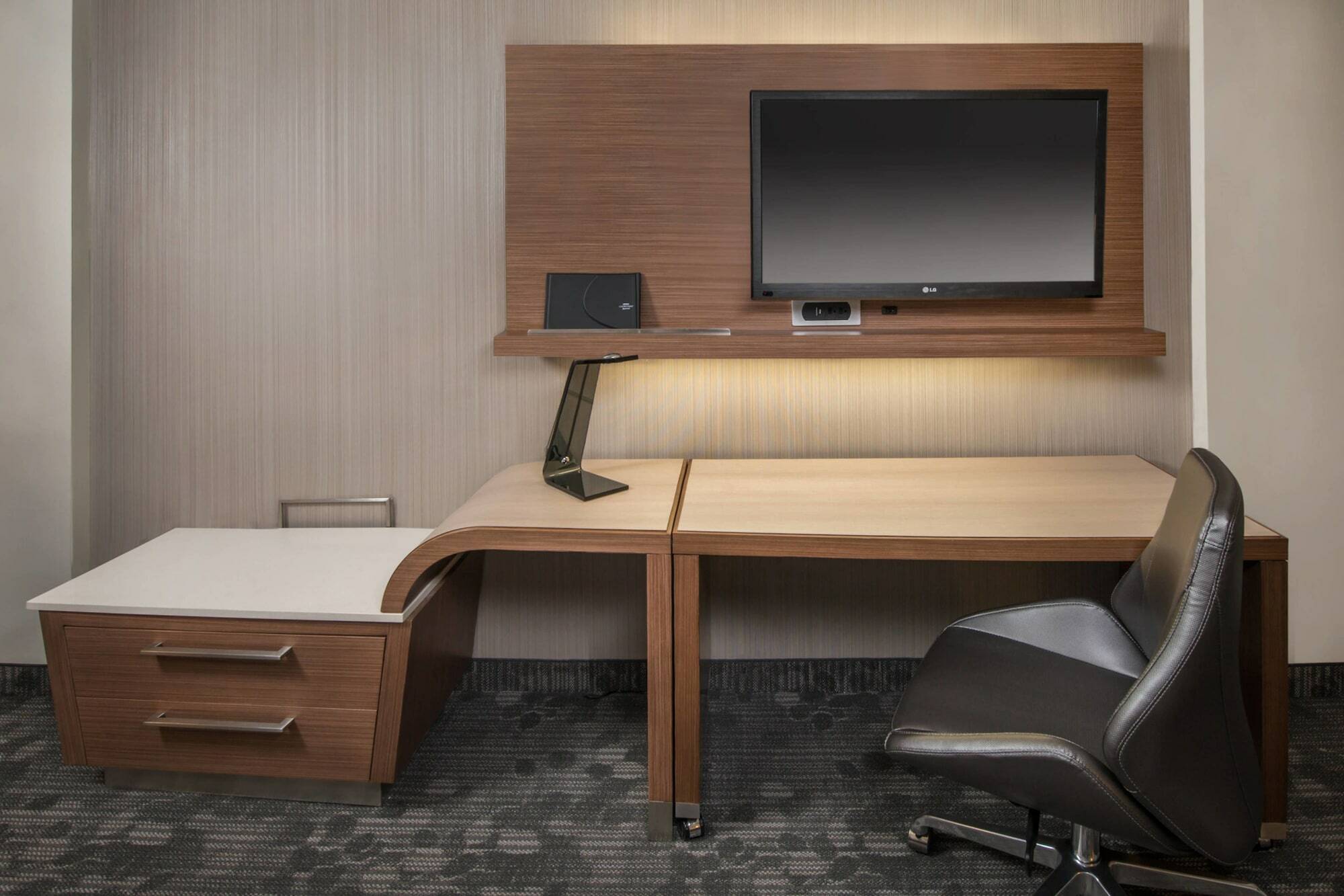 คอร์ตยาร์ด วินเทอร์ เฮเว่น Hotel วินเทอร์เฮเวน ภายนอก รูปภาพ